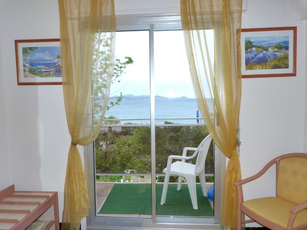 Hotel La Caravelle Fréjus Zewnętrze zdjęcie