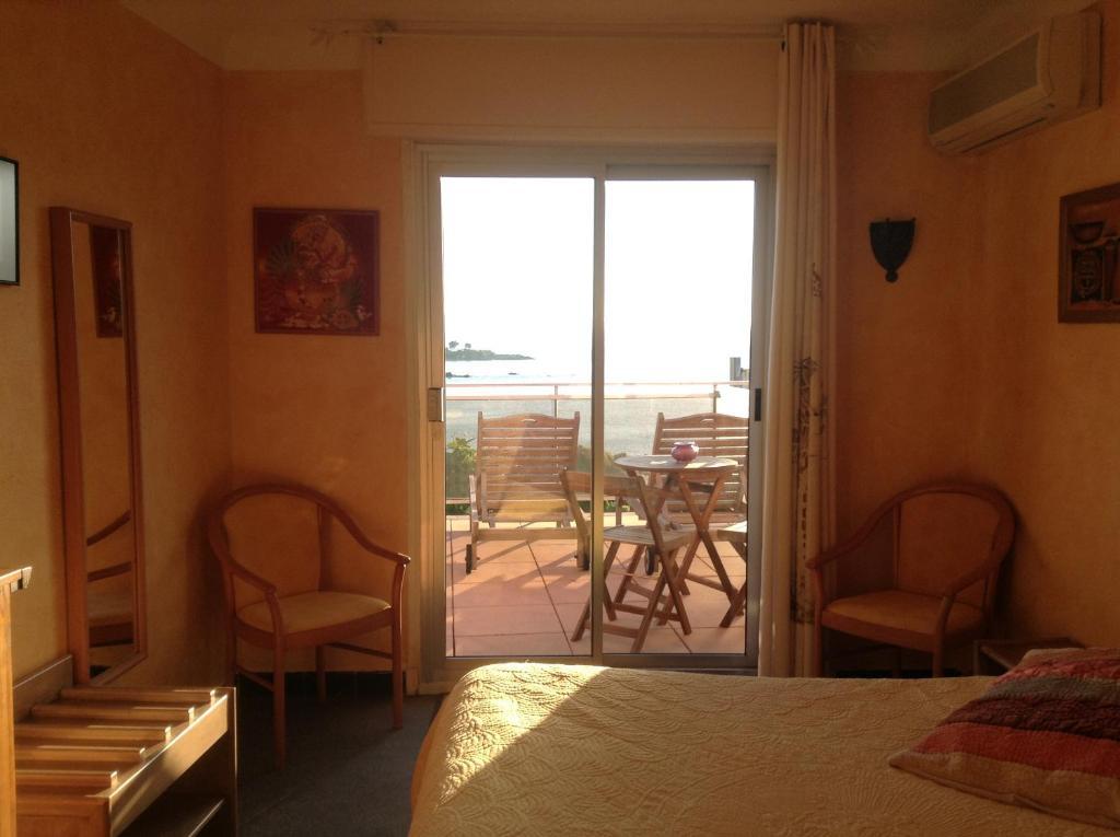 Hotel La Caravelle Fréjus Zewnętrze zdjęcie