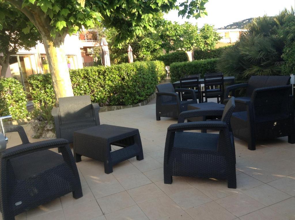 Hotel La Caravelle Fréjus Zewnętrze zdjęcie