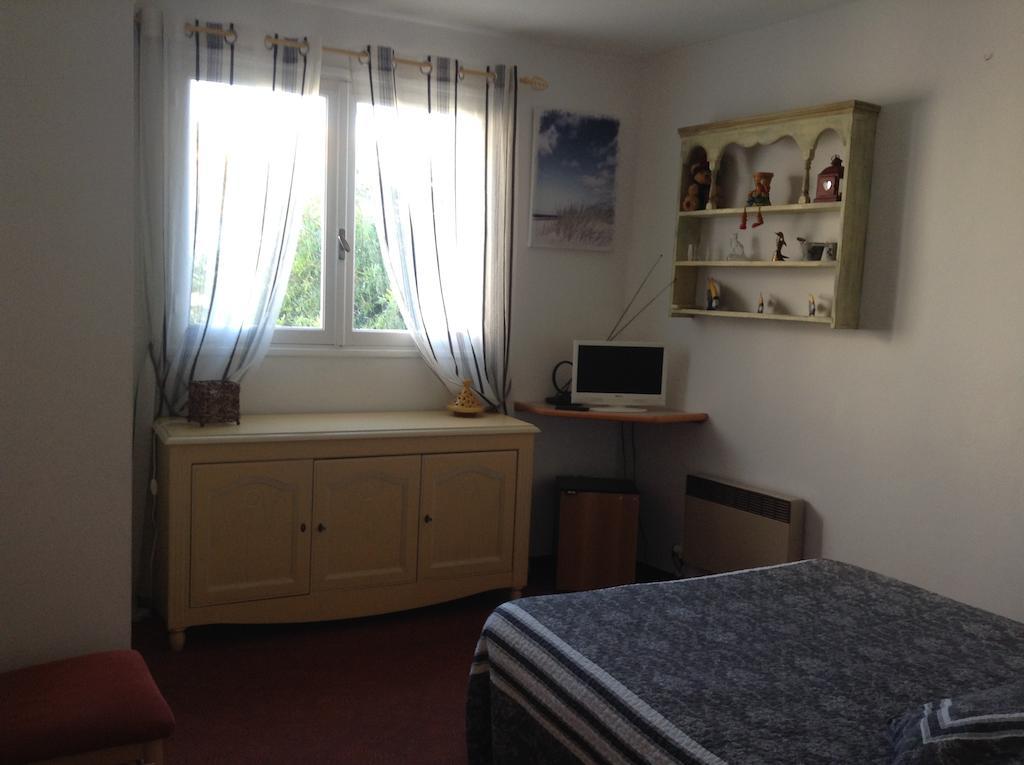 Hotel La Caravelle Fréjus Pokój zdjęcie