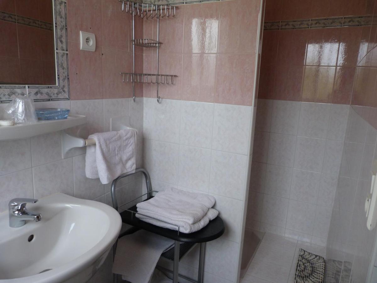 Hotel La Caravelle Fréjus Zewnętrze zdjęcie